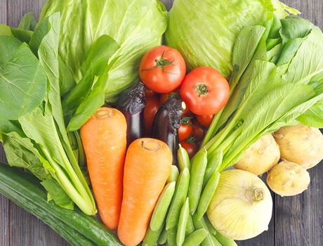 地元の新鮮野菜や果物